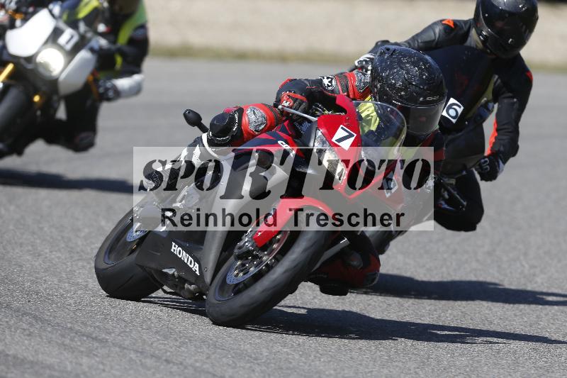 /07 09.04.2026 Cornu Master School ADR/Gruppe blau/6